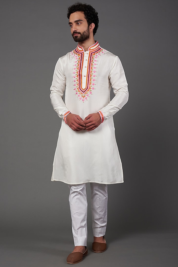 White Hand Embroidered Kurta Set by NAMAN AHUJA