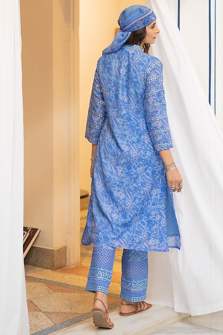 Blue Floral Printed Kurta Set by Naav By avneet at Pernia's Pop Up Shop