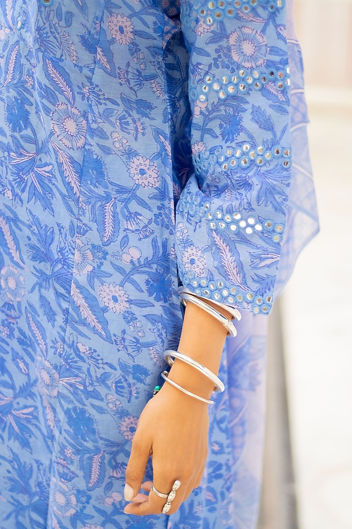 Blue Viscose Embroidered Kurta Set by Naav By avneet at Pernia's Pop Up Shop