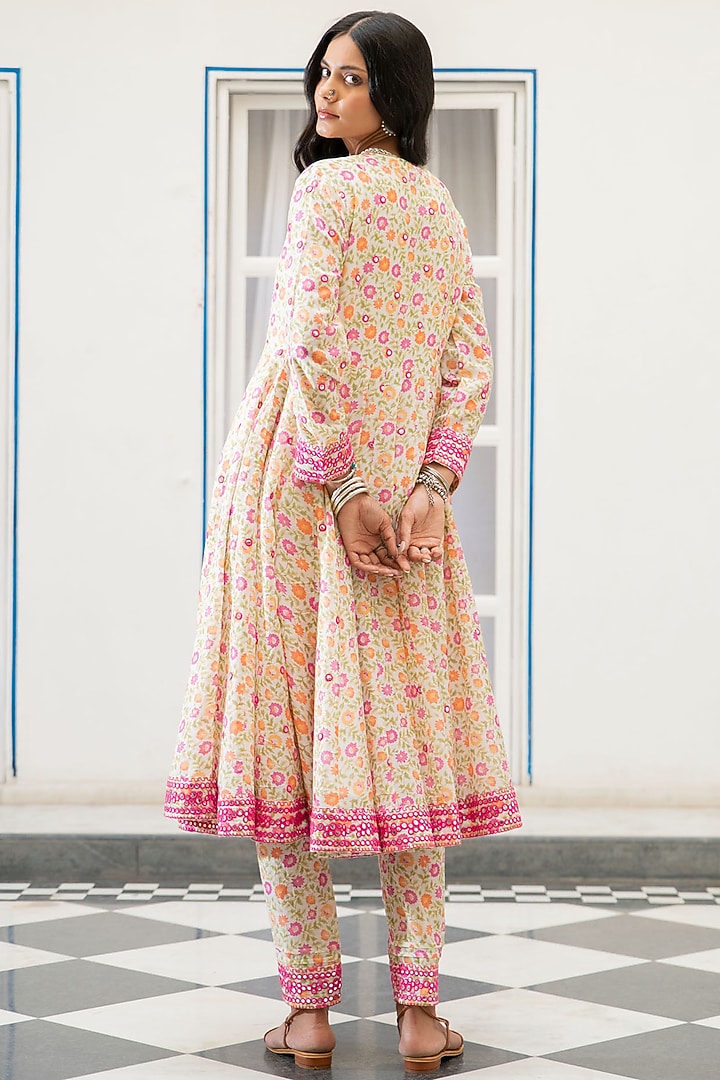 Pink Embroidered Kurta Set by Naav by Avneet at Pernia's Pop Up Shop