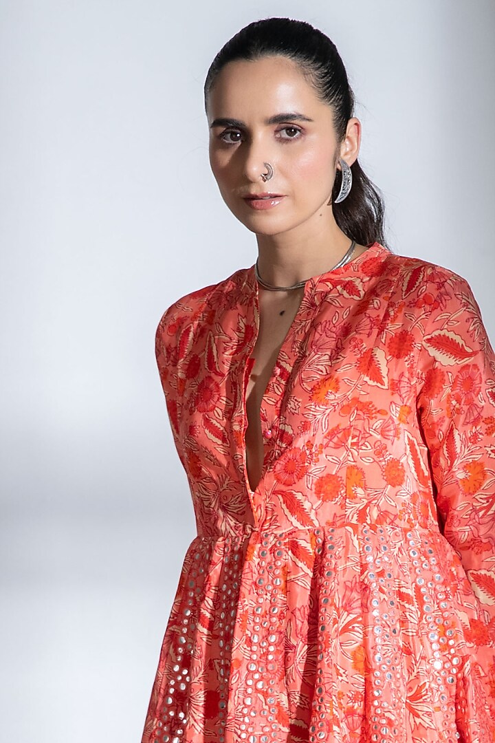 Salmon Printed Kurta Set by Naav by Avneet at Pernia's Pop Up Shop