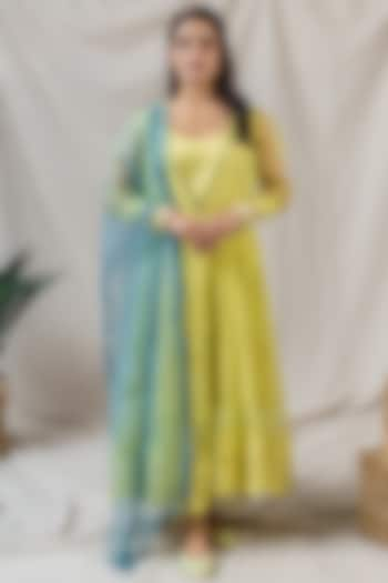 Lime Green Layered Kurta Set by Naaz by noor at Pernia's Pop Up Shop