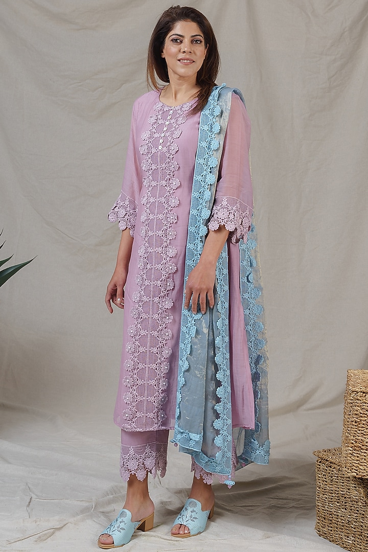 Lavender Rose Embroidered Kurta Set by Naaz by noor