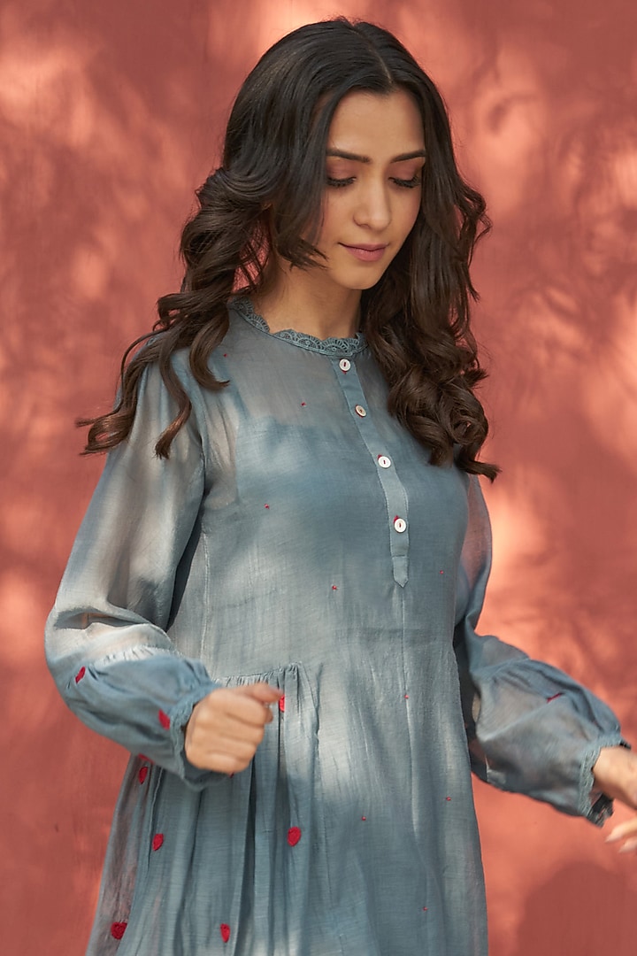Blush Grey Cotton & Chanderi Kurta Set by Naaz by noor at Pernia's Pop Up Shop