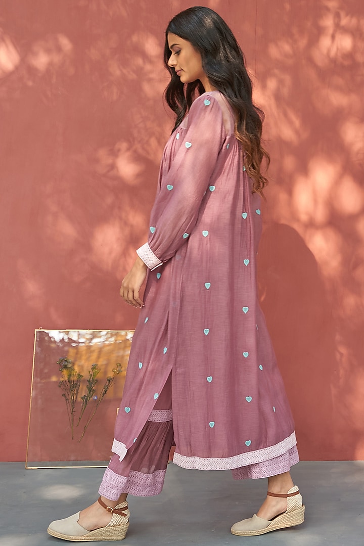 Lavender Cotton & Chanderi Kurta Set by Naaz by noor at Pernia's Pop Up Shop