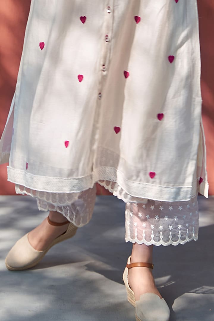 White Cotton & Chanderi Kurta Set by Naaz by noor at Pernia's Pop Up Shop
