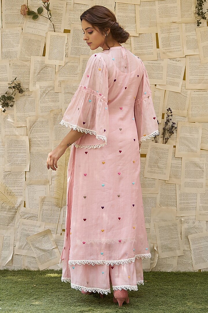 Pink Cotton Chanderi Thread Embroidered Kurta Set by Naaz by noor at Pernia's Pop Up Shop