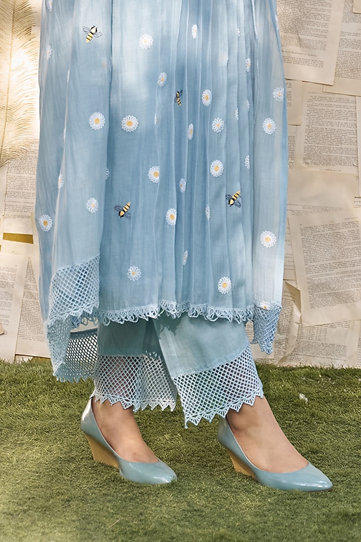 Blue Fine Cotton Chanderi Thread Embroidered Kurta Set by Naaz by noor at Pernia's Pop Up Shop
