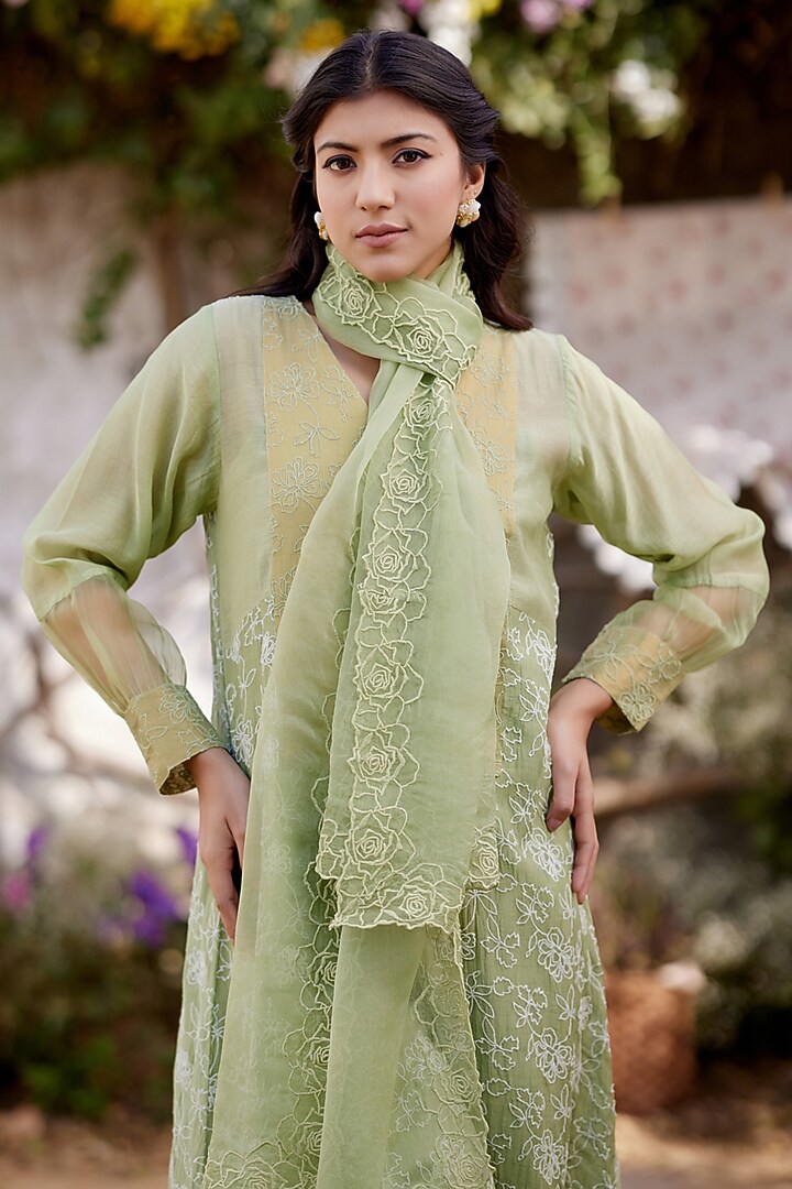 Green Fine Cotton Chanderi Thread Embroidered Kurta Set by Naaz by noor at Pernia's Pop Up Shop