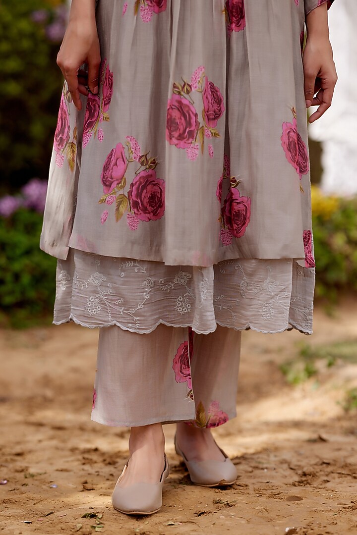 Grey Fine Cotton Chanderi Rose Printed Kurta Set by Naaz by noor at Pernia's Pop Up Shop