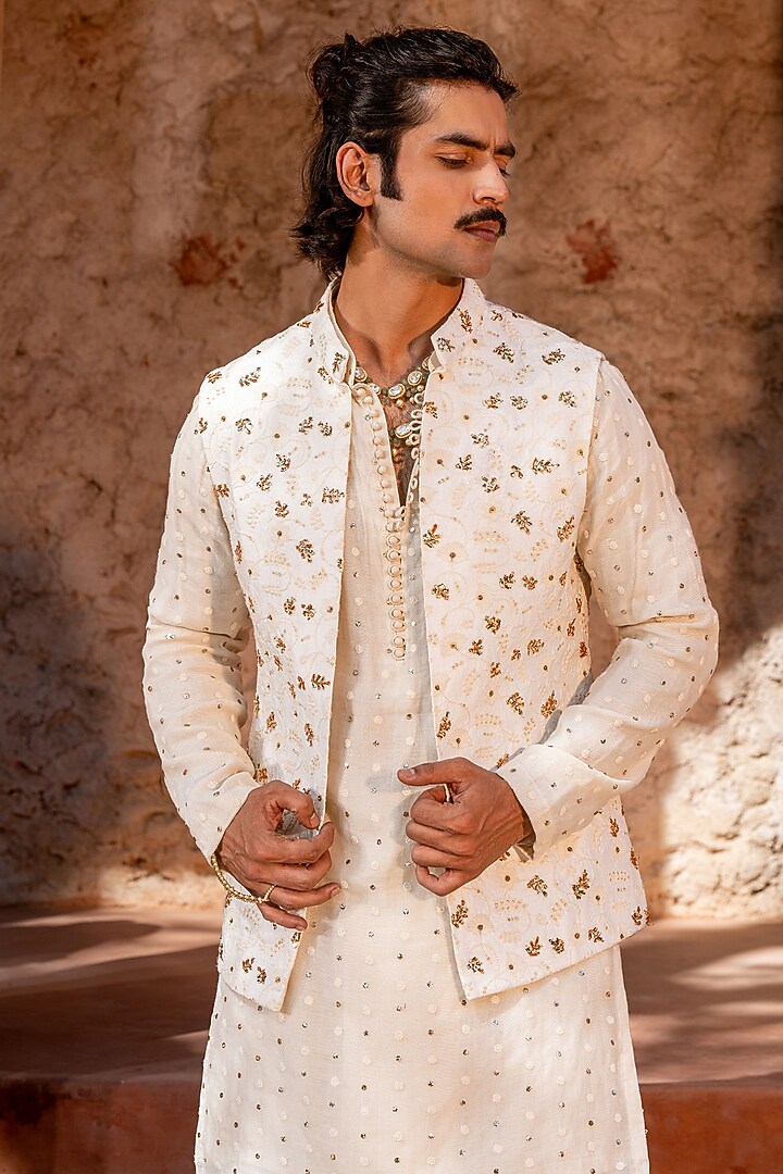 Ivory Chanderi Floral Embroidered Bundi Jacket Set by NAFS at Pernia's Pop Up Shop