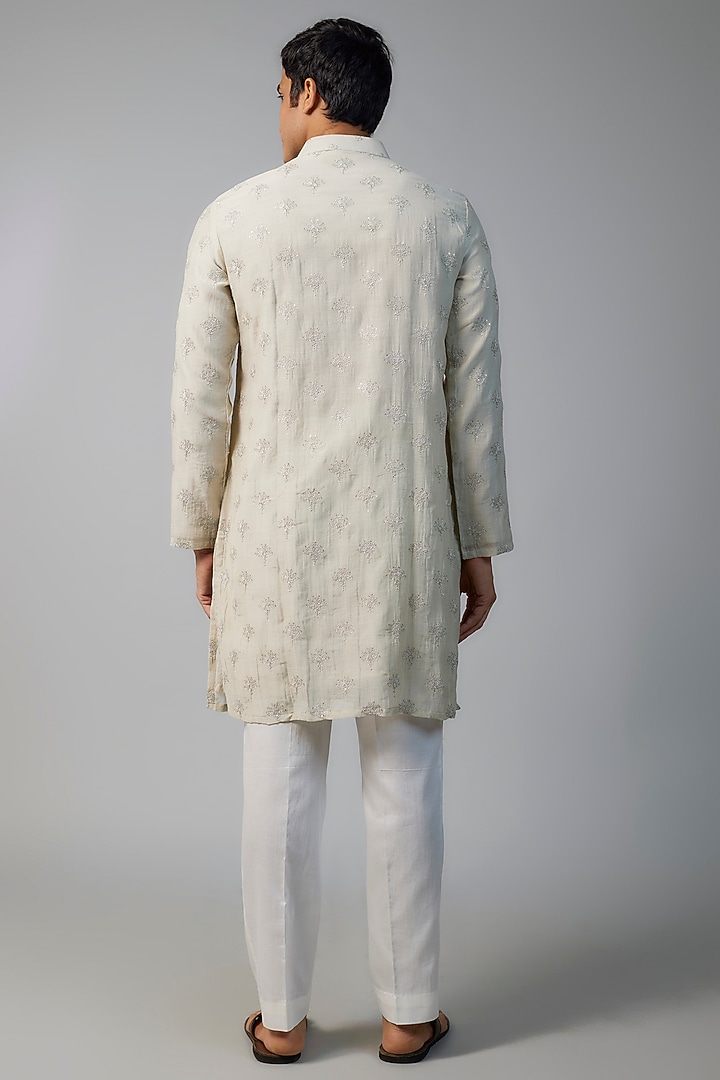 Grey Chanderi Boota & Floral Embroidered Kurta Set by NAFS at Pernia's Pop Up Shop