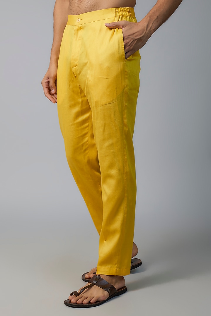Yellow Chanderi Floral Embroidered Kurta Set by NAFS at Pernia's Pop Up Shop