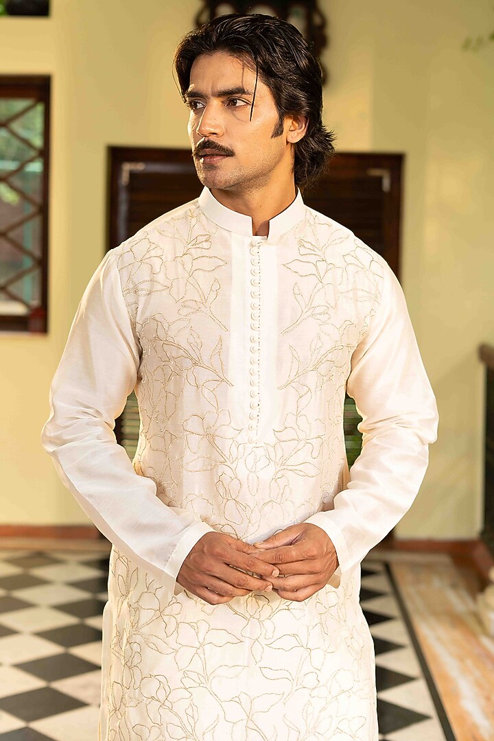 Ivory Chanderi Floral Kasab Embroidered Kurta Set by NAFS at Pernia's Pop Up Shop