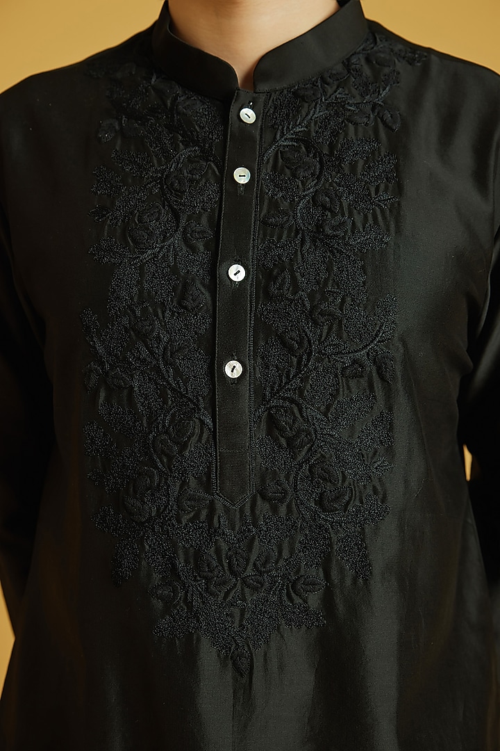 Black Chanderi Embroidered Kurta Set by NAFS at Pernia's Pop Up Shop