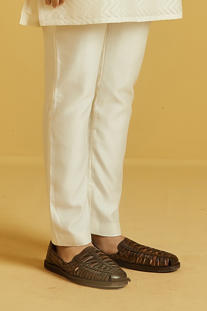 White Chanderi Embroidered Kurta Set by NAFS at Pernia's Pop Up Shop