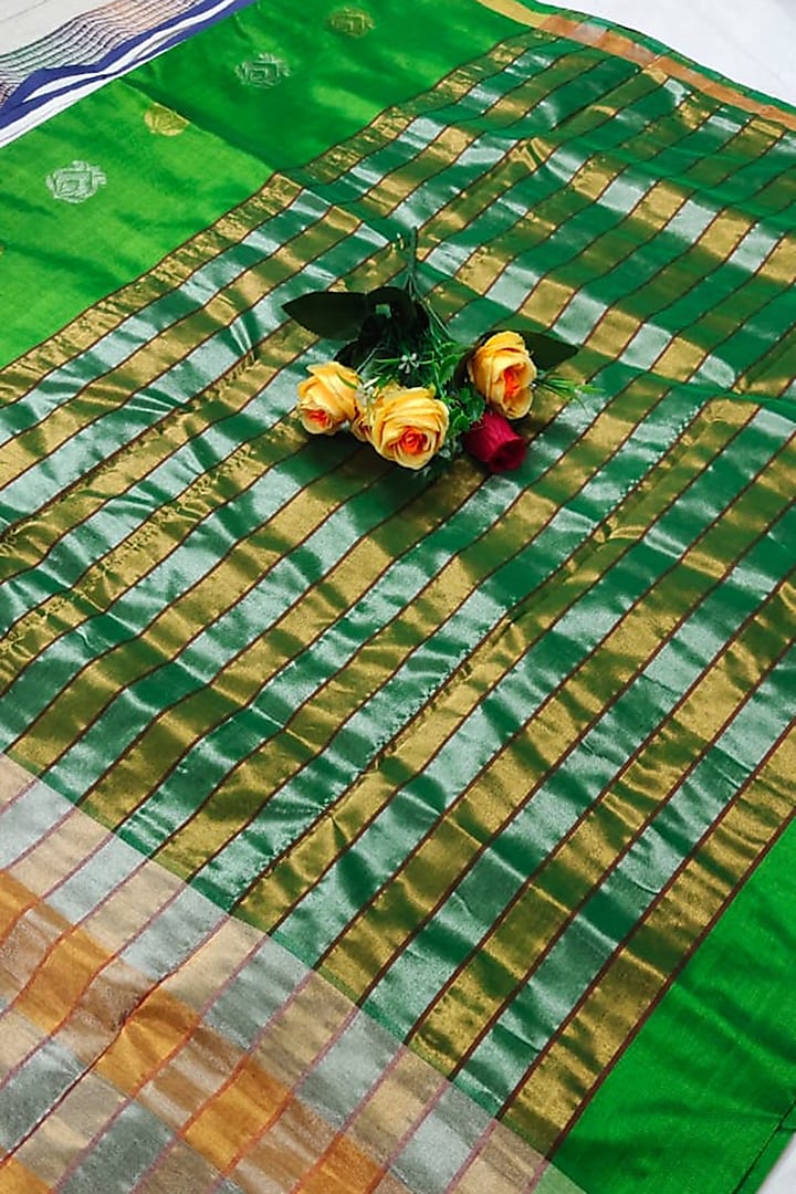 Green Handwoven Saree Set With Zari Border by Nagraj