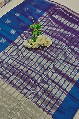 Blue Handwoven Saree Set With Zari Border by Nagraj