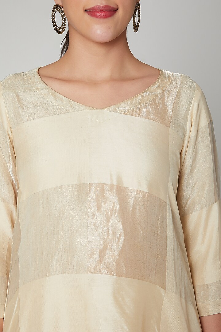 Vanilla Cream Kurta With Pants by NAINA ARUNIMA at Pernia's Pop Up Shop