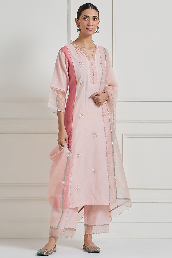 Light Rose Pink Chanderi Hand Embroidered & Color Blocked Kurta Set by Naina Arunima at Pernia's Pop Up Shop