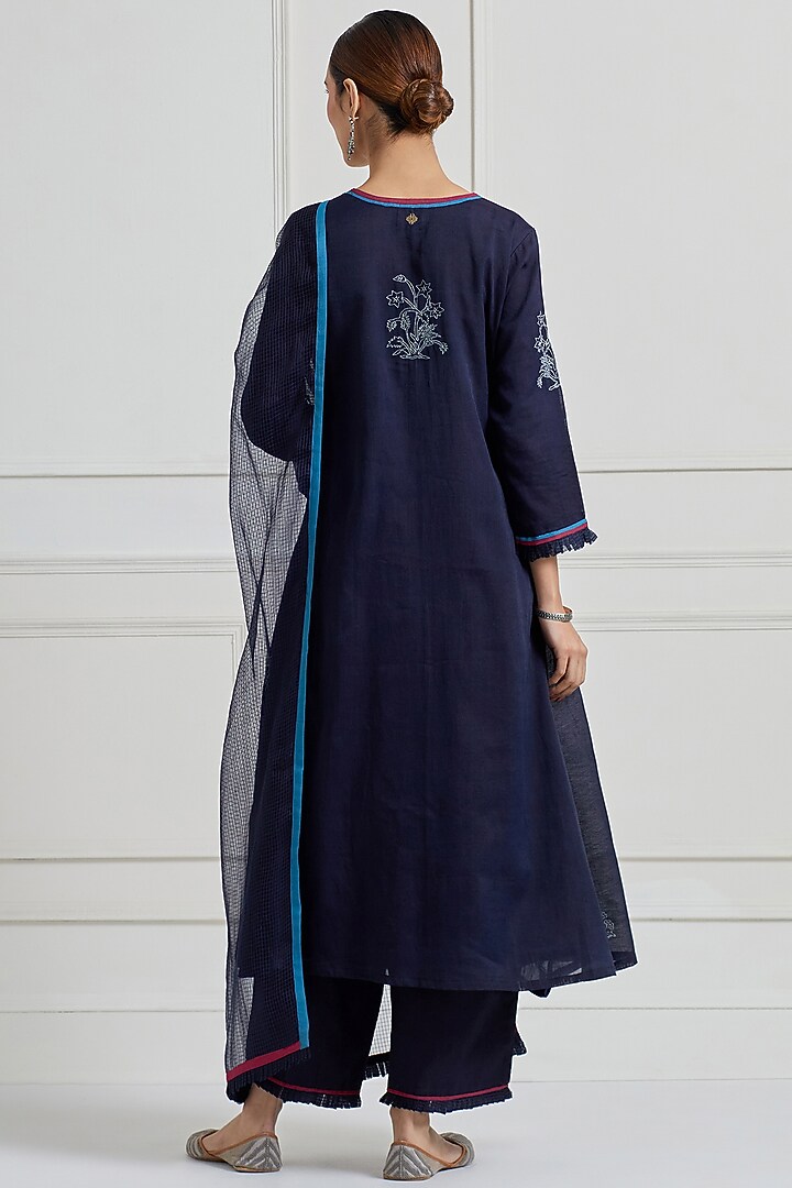 Midnight Blue Chanderi Hand Embroidered Kurta Set by Naina Arunima at Pernia's Pop Up Shop