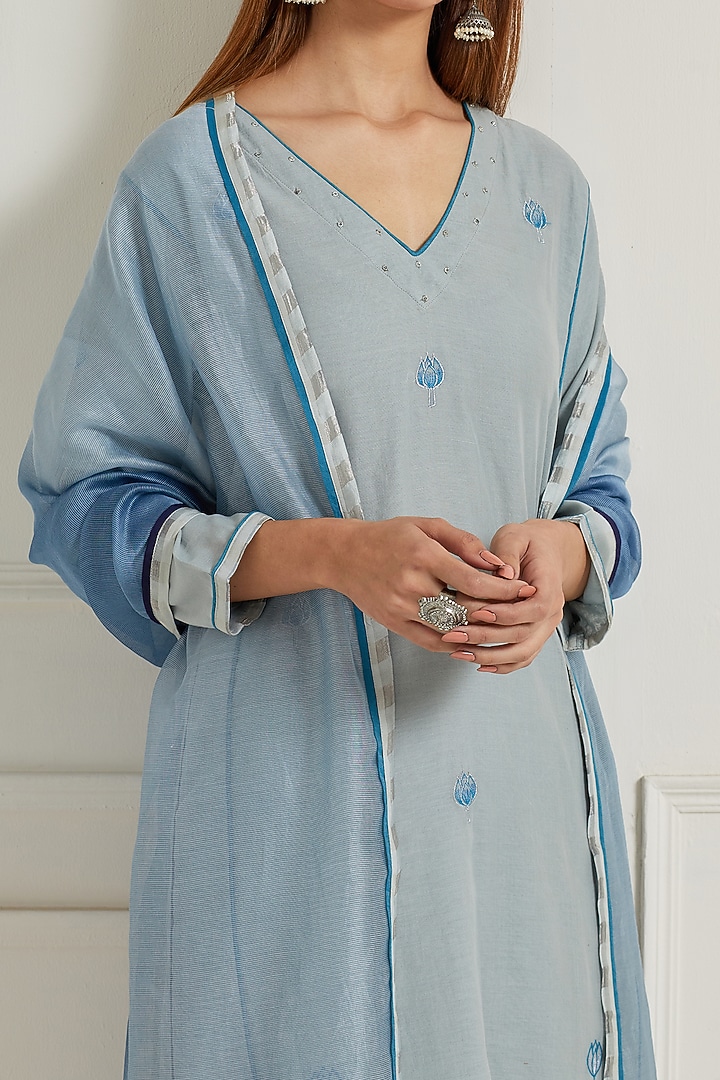 Sea Grey Chanderi Motif Embroidered Kurta Set by Naina Arunima at Pernia's Pop Up Shop