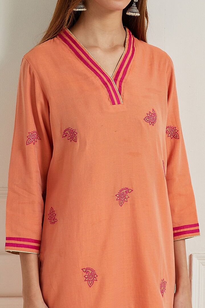 Orange Chanderi Paisley Motif Embroidered Co-Ord Set by Naina Arunima at Pernia's Pop Up Shop