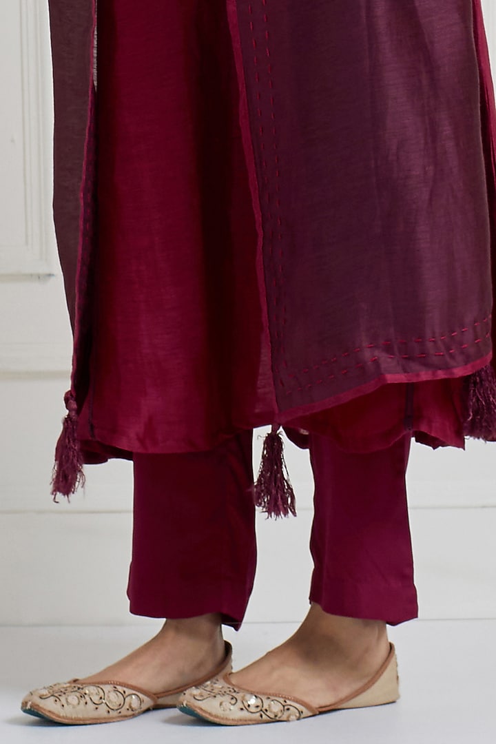 Anar Red Silk Linen Kurta Set by Naina Arunima at Pernia's Pop Up Shop