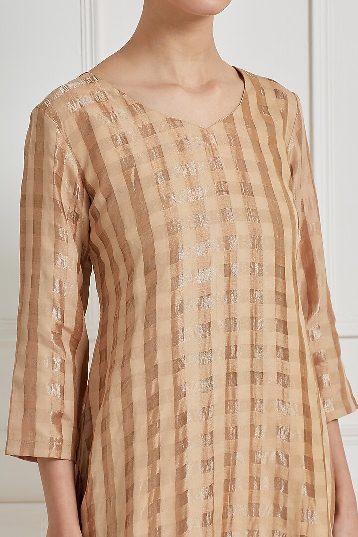 Nude Silk Zari Checkered Kurta Set by Naina Arunima at Pernia's Pop Up Shop