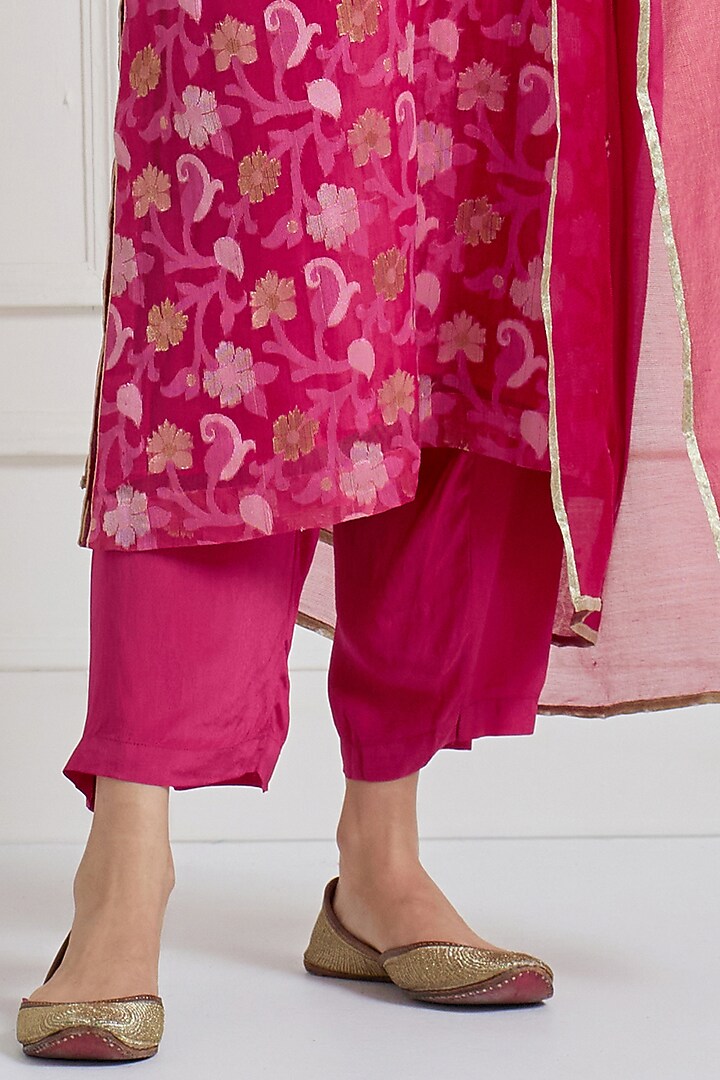 Pink Pure Silk Zardosi Embroidered Kurta Set by Naina Arunima at Pernia's Pop Up Shop