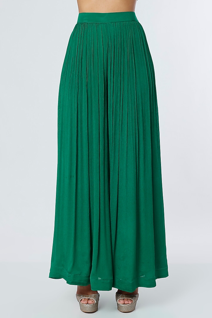 Green Dupion Silk & Crepe Chiffon Embroidered Cape Set by NIsha Ajmera at Pernia's Pop Up Shop