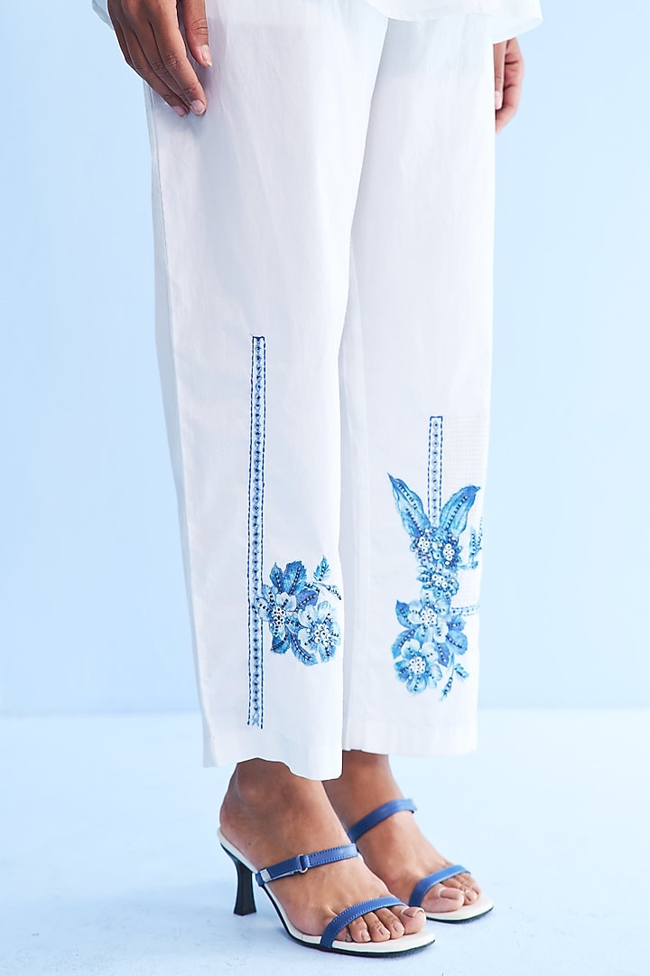 White Cotton Printed & Embellished Co-Ord Set by Nakateki at Pernia's Pop Up Shop