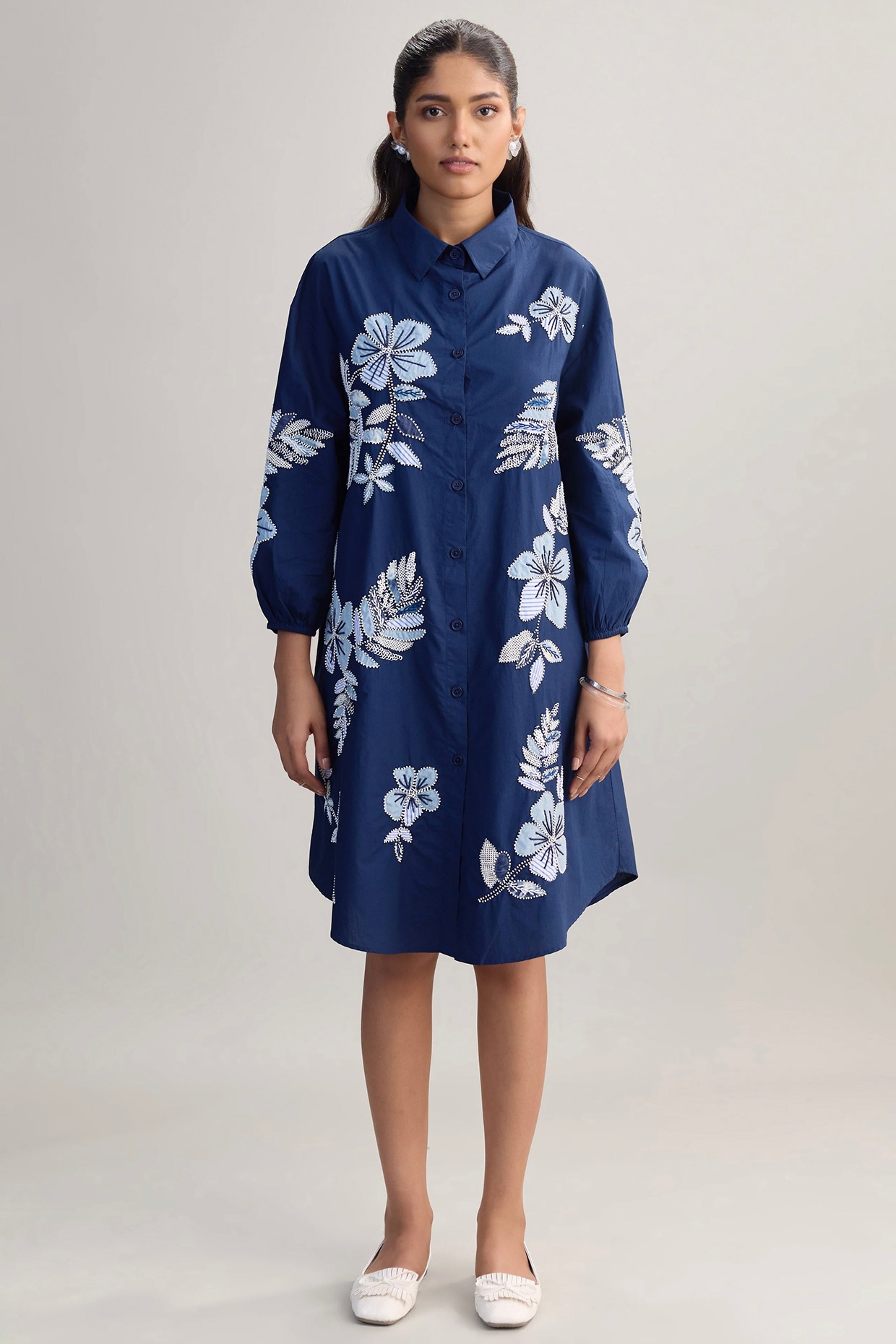Nakateki Blue Cotton Poplin Applique Embroidered High-Low Dress