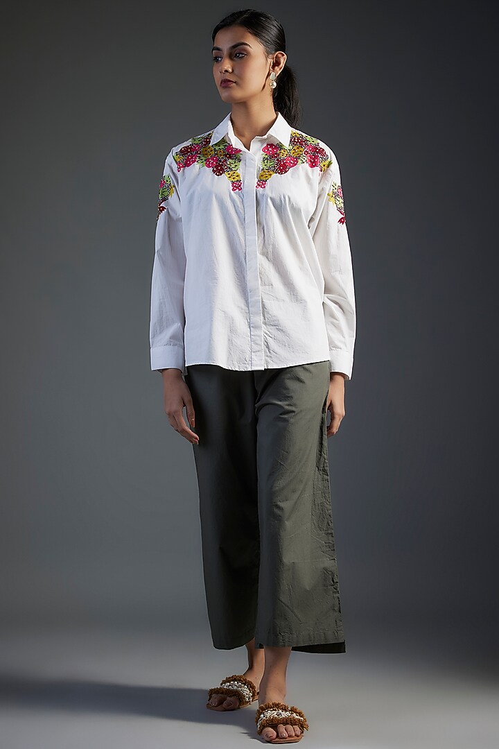 White Cotton Poplin Floral Motifs Hand Embroidered High-Low Shirt by Nakateki at Pernia's Pop Up Shop