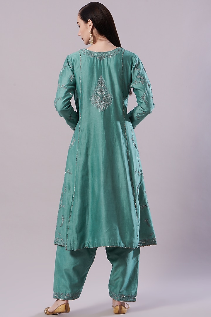 Green Embroidered Kalidar Kurta Set by NAMEH BY AMREEN at Pernia's Pop Up Shop