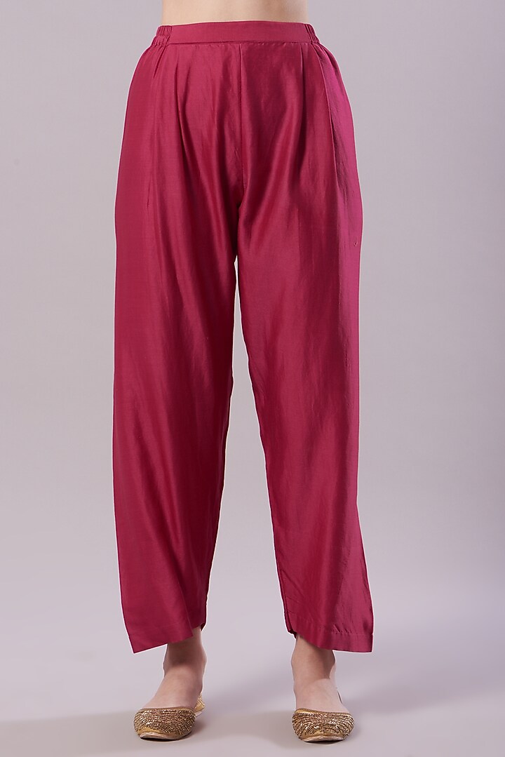 Magenta Embroidered Kurta Set by NAMEH BY AMREEN at Pernia's Pop Up Shop