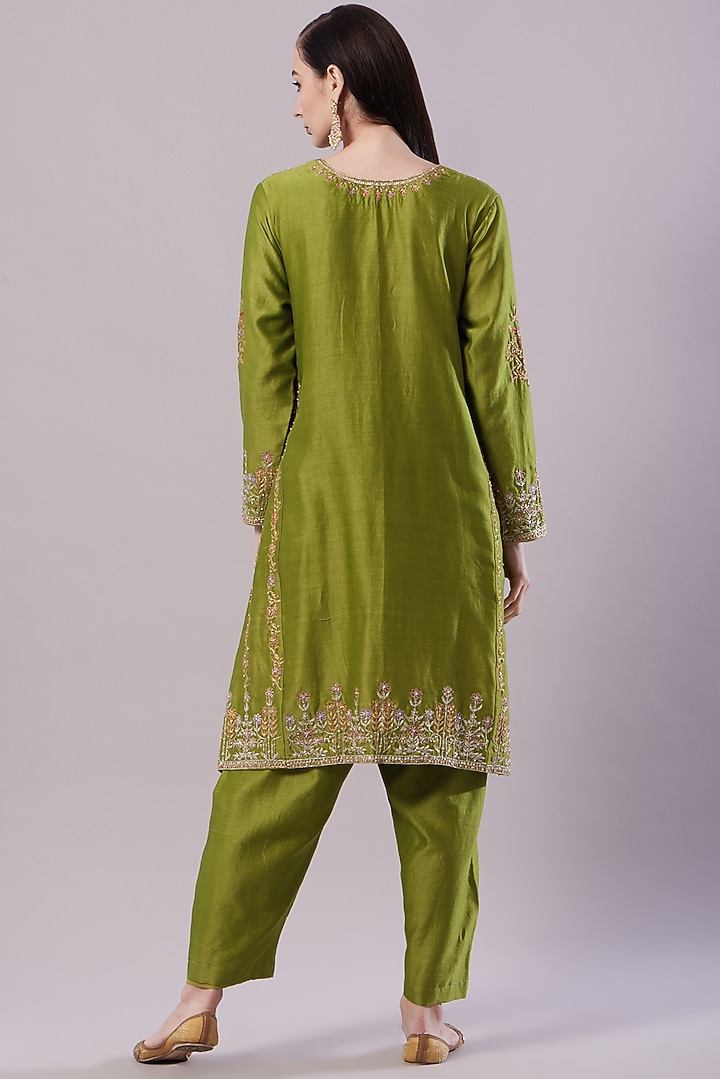 Lime Green Chanderi Embroidered Kurta Set by NAMEH BY AMREEN at Pernia's Pop Up Shop