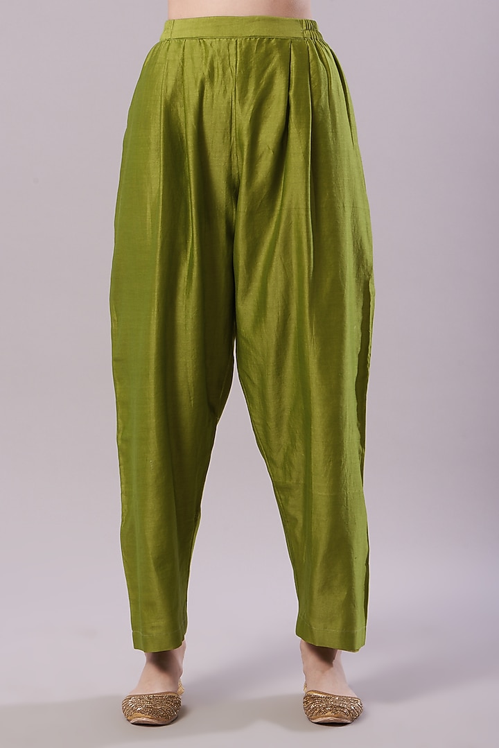 Lime Green Chanderi Embroidered Kurta Set by NAMEH BY AMREEN at Pernia's Pop Up Shop