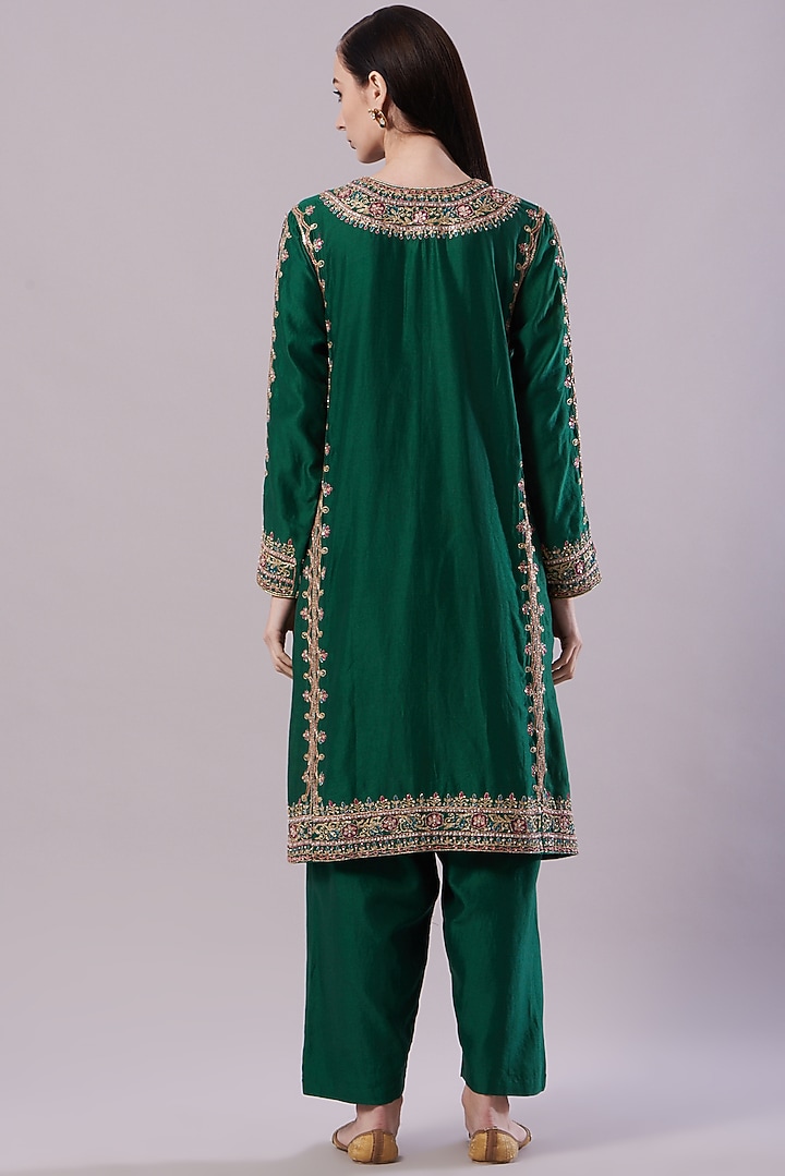 Dark Green Chanderi Embroidered Kurta Set by NAMEH BY AMREEN at Pernia's Pop Up Shop