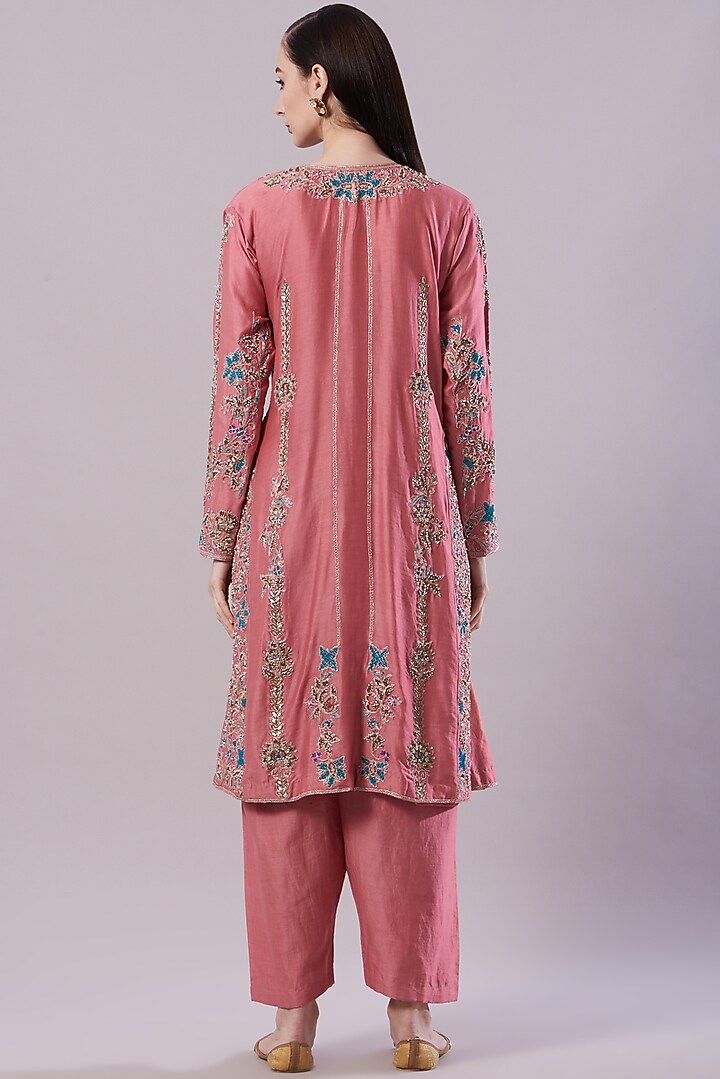 Blush Pink Resham Embroidered Kurta Set by NAMEH BY AMREEN at Pernia's Pop Up Shop