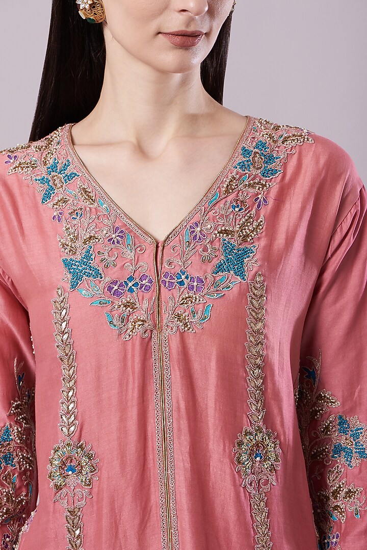 Blush Pink Resham Embroidered Kurta Set by NAMEH BY AMREEN at Pernia's Pop Up Shop