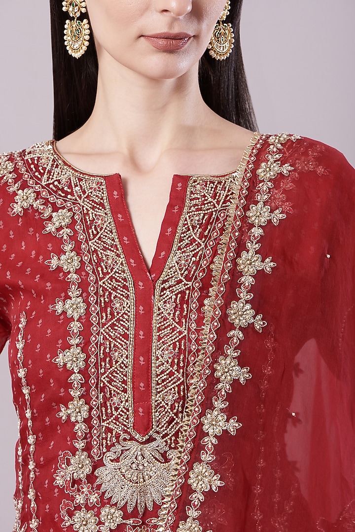 Gulab Embroidered Bandhani Kurta Set by NAMEH BY AMREEN at Pernia's Pop Up Shop