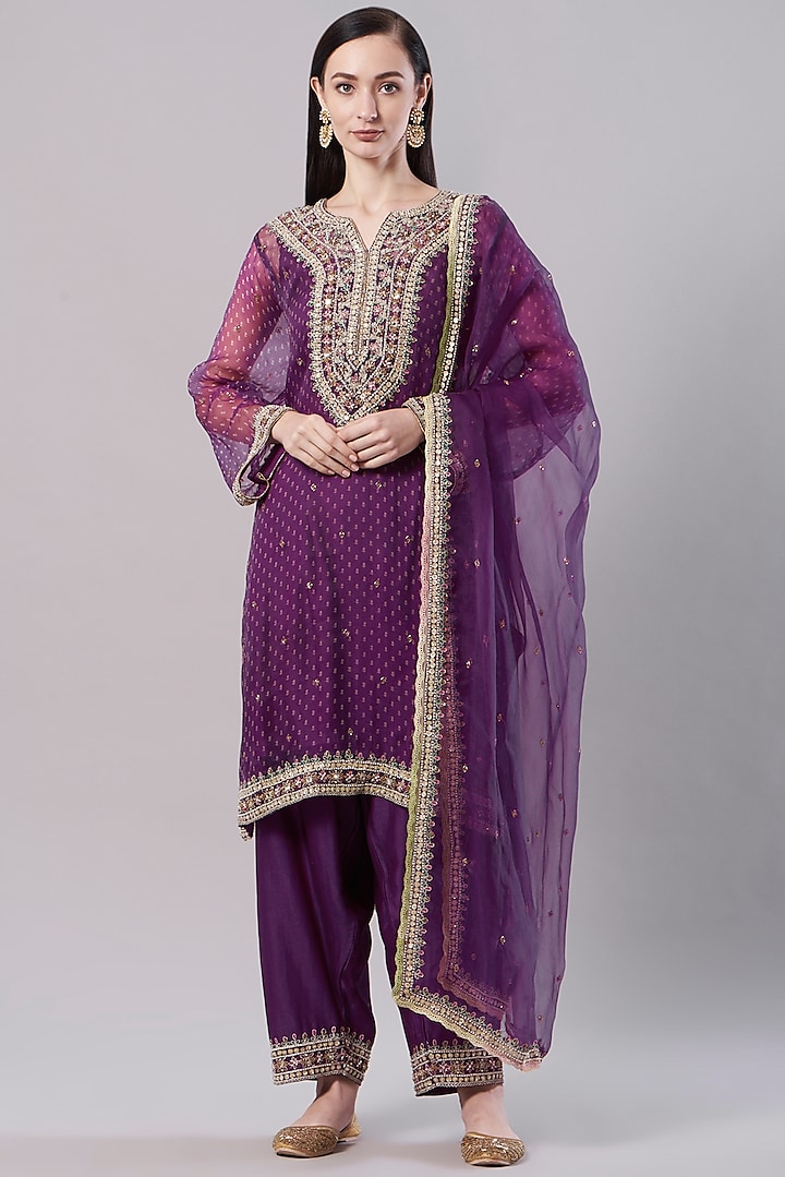Purple Embroidered Bandhani Kurta Set by NAMEH BY AMREEN
