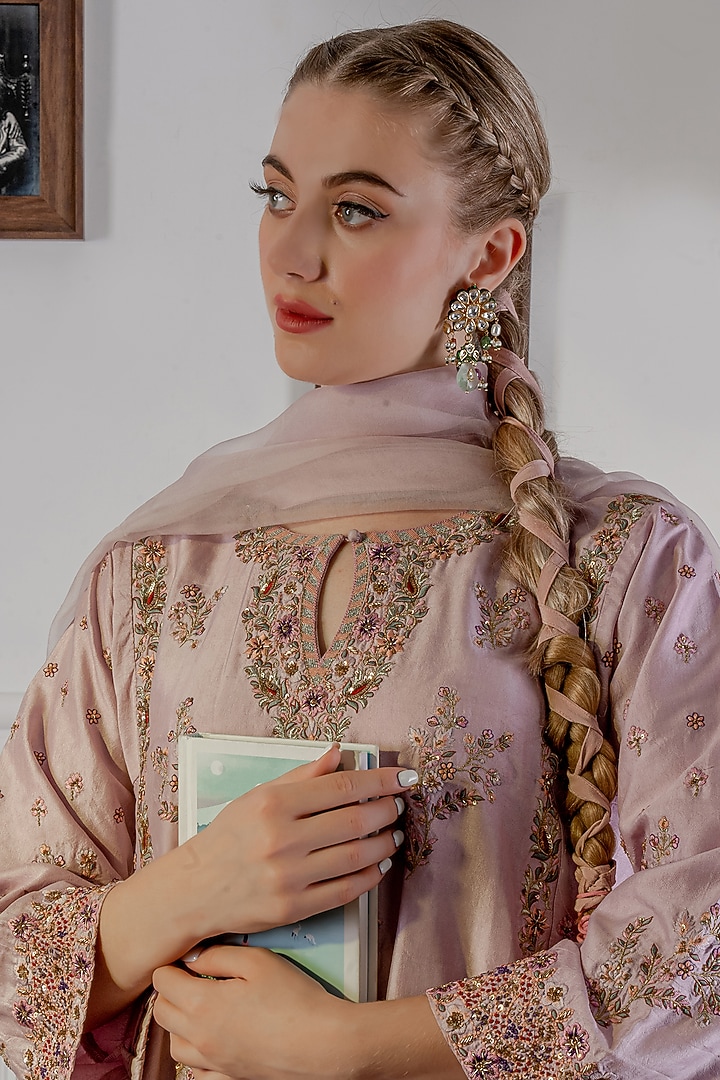 Lilac Embroidered Choga Kurta Set by NAMEH BY AMREEN at Pernia's Pop Up Shop