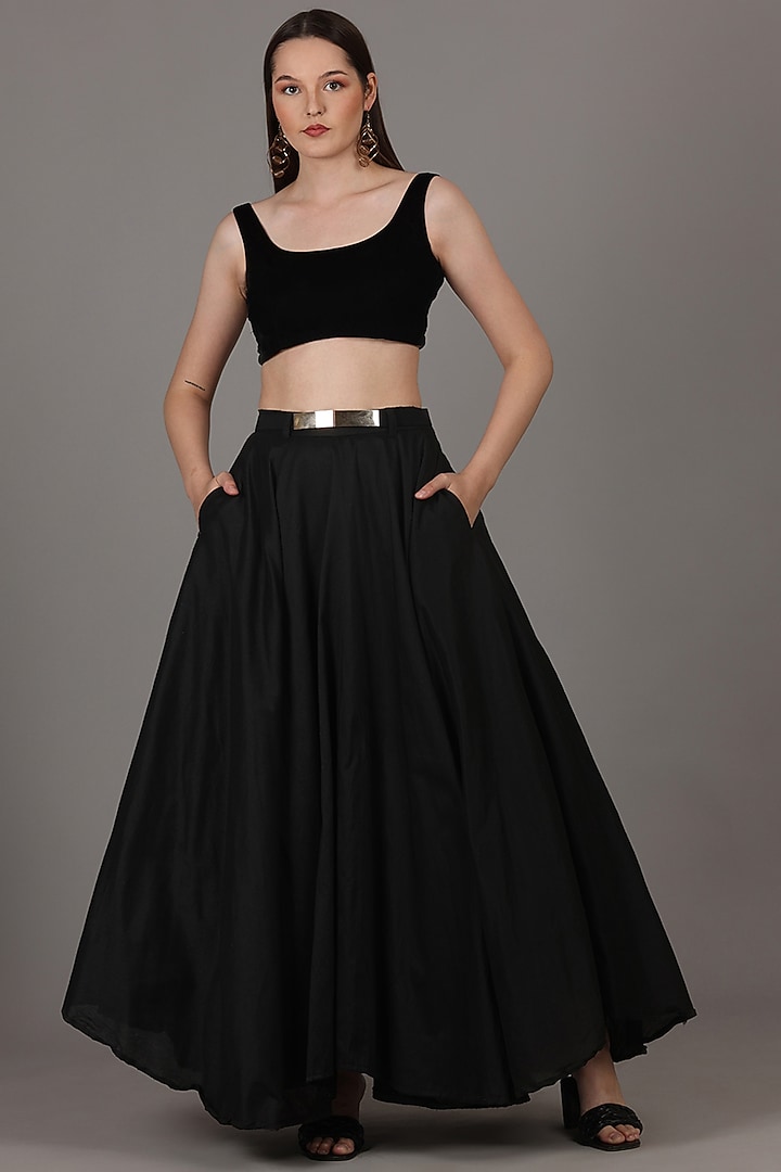 Black Velvet & Taffeta Silk Zardosi Hand Embroidered Jacket Lehenga Set by Namah By Parul Mongia at Pernia's Pop Up Shop