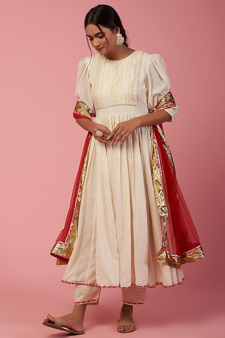 Ivory Cotton Anarkali Set by Namah By Parul Mongia at Pernia's Pop Up Shop