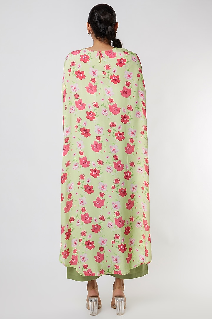 Green Floral Printed Kurta Set by NAMRATA LAKHOTIA at Pernia's Pop Up Shop