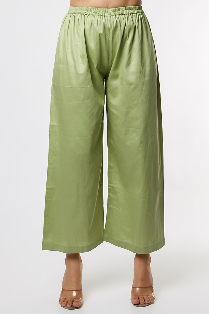Green Hand Embroidered Kurta Set by NAMRATA LAKHOTIA at Pernia's Pop Up Shop