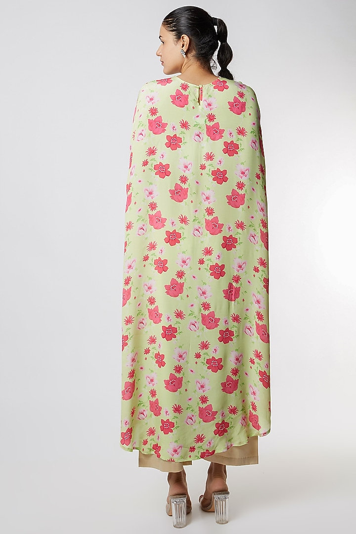 Green Floral Printed & Embroidered Kurta Set by NAMRATA LAKHOTIA at Pernia's Pop Up Shop