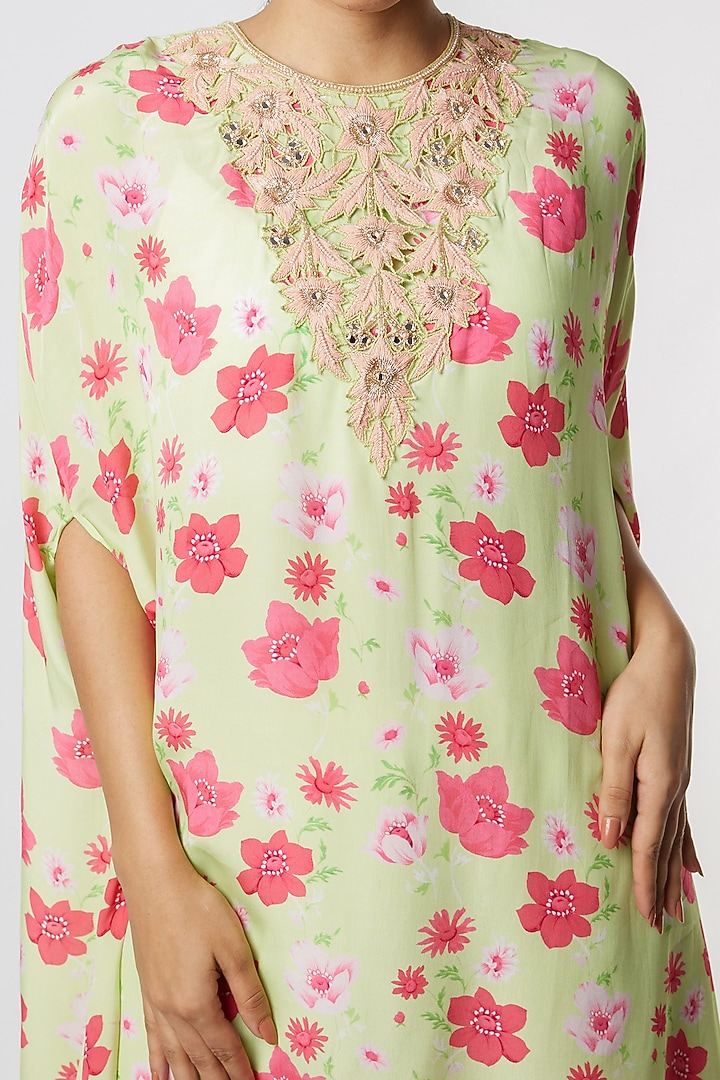 Green Floral Printed & Embroidered Kurta Set by NAMRATA LAKHOTIA at Pernia's Pop Up Shop